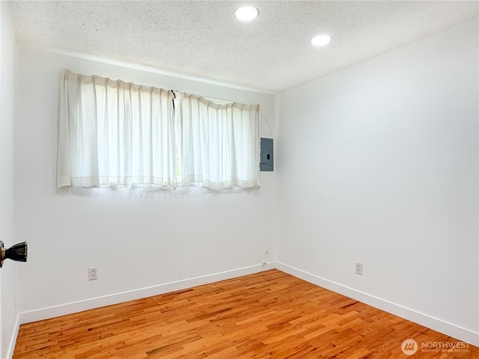 2434 SW 328th Street Federal Way WA 98023