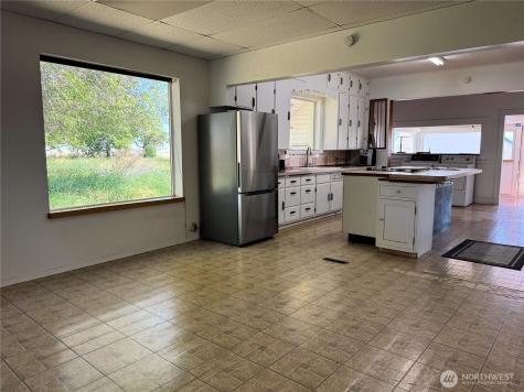39500 Sr 21 N Wilbur WA 99185