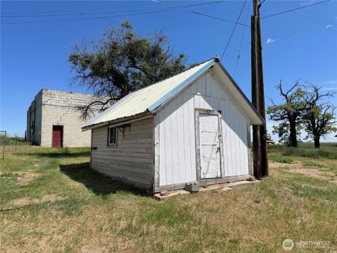 39500 Sr 21 N Wilbur WA 99185