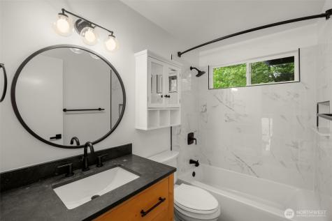 15718 126th Place NE Woodinville WA 98072