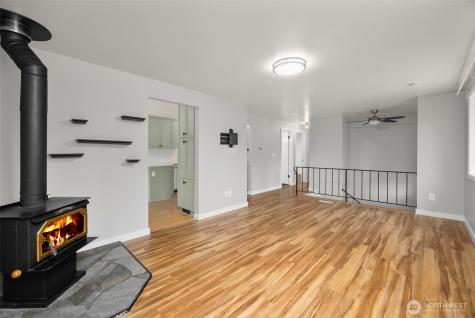 15718 126th Place NE Woodinville WA 98072