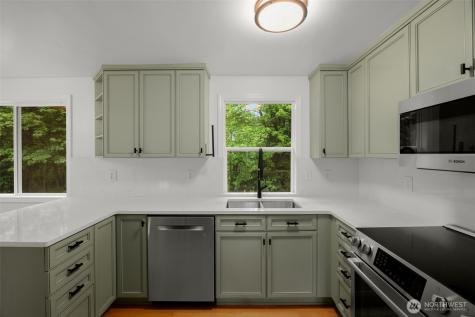 15718 126th Place NE Woodinville WA 98072