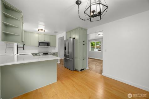 15718 126th Place NE Woodinville WA 98072