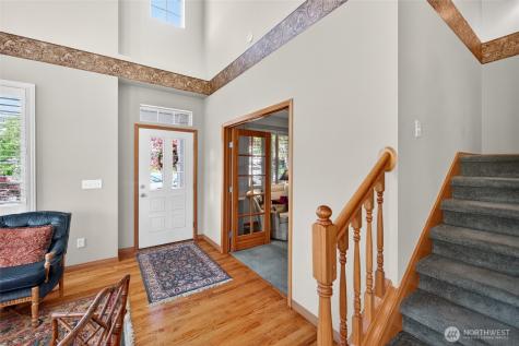 738 24th Avenue SW Puyallup WA 98373