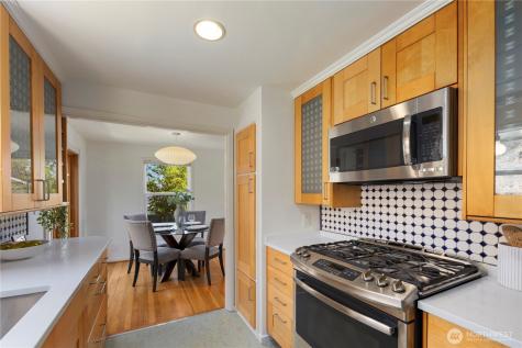 4019 50th Avenue SW Seattle WA 98116