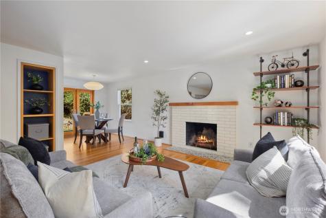 4019 50th Avenue SW Seattle WA 98116