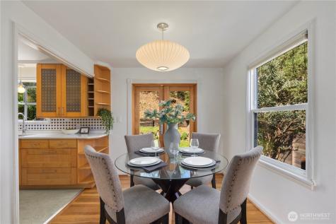 4019 50th Avenue SW Seattle WA 98116
