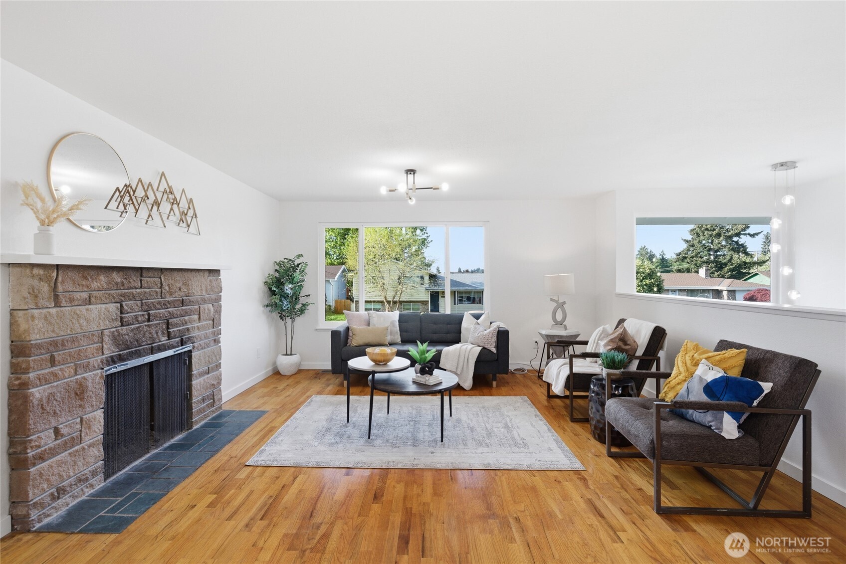 1204 E Laurel Street Kent WA 98030