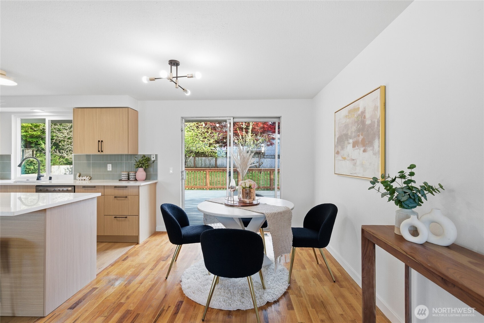 1204 E Laurel Street Kent WA 98030