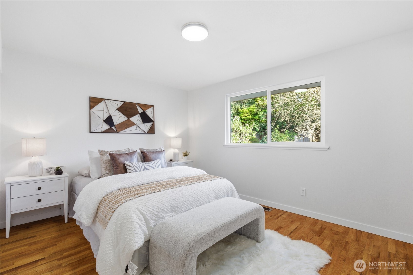 1204 E Laurel Street Kent WA 98030