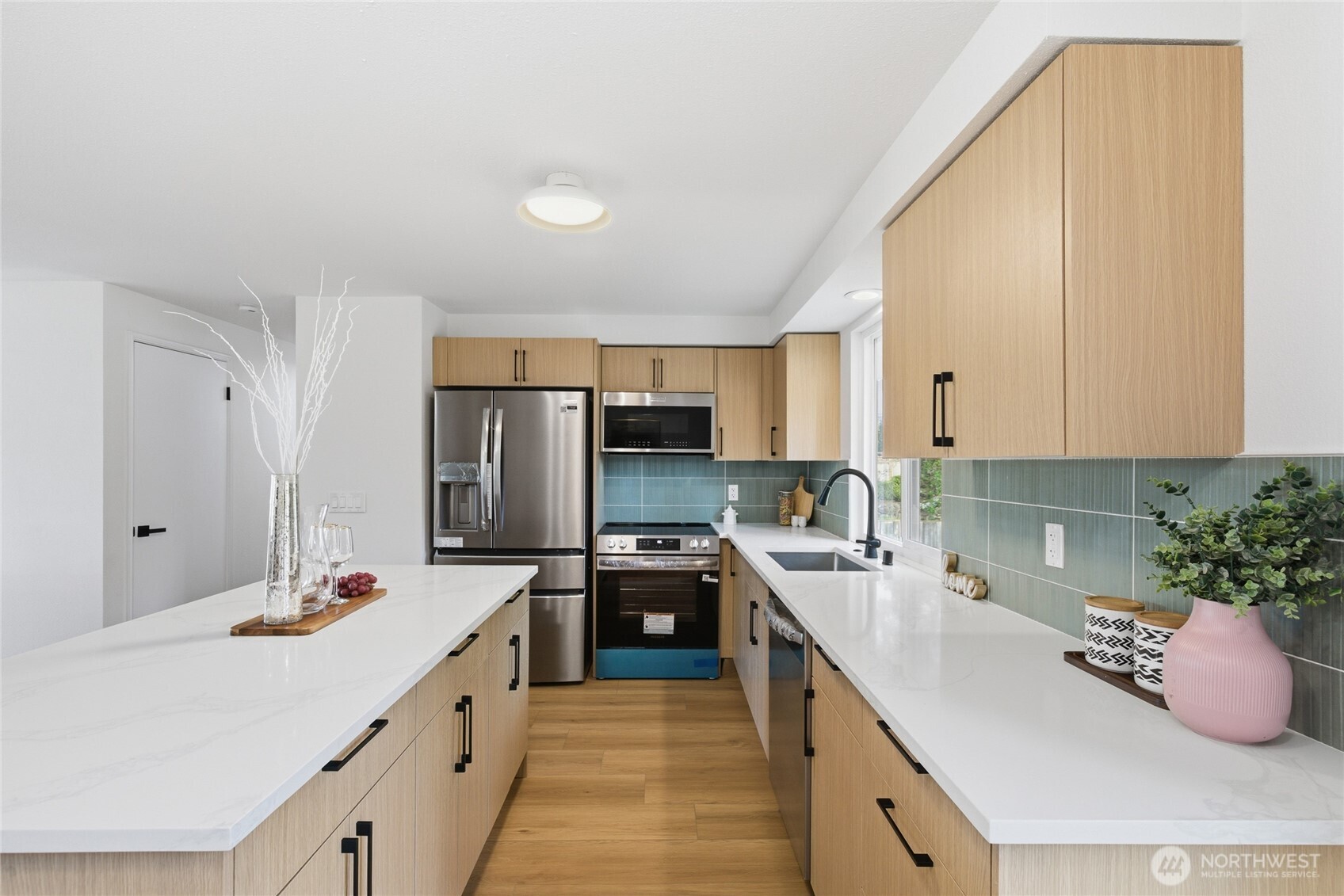 1204 E Laurel Street Kent WA 98030