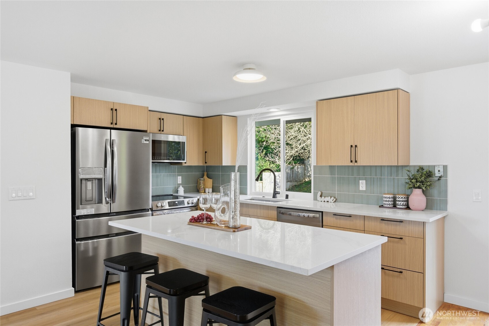 1204 E Laurel Street Kent WA 98030