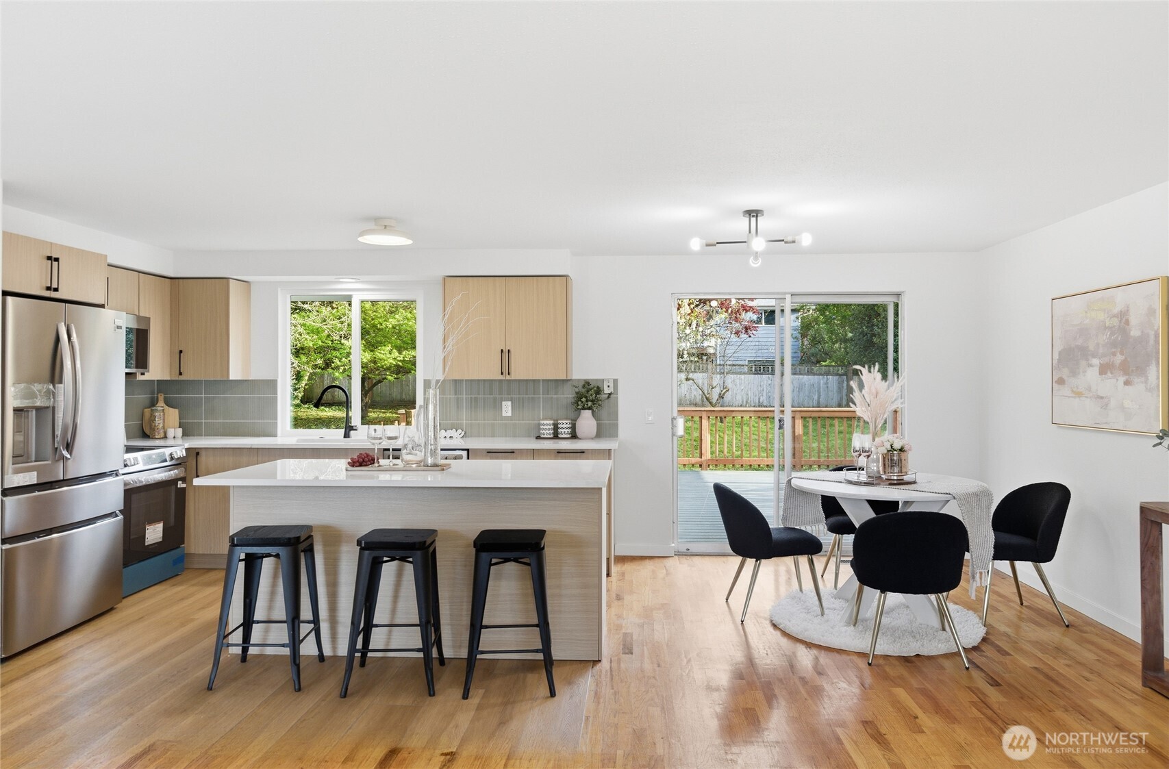 1204 E Laurel Street Kent WA 98030