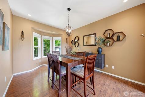 609 108th Place SE Everett WA 98208