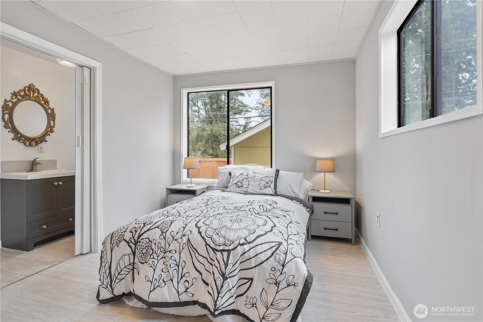 13324 30th Avenue NE Seattle WA 98125