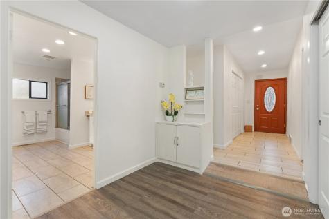 13324 30th Avenue NE Seattle WA 98125
