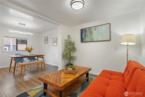 13324 30th Avenue NE Seattle WA 98125