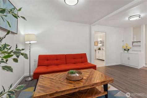 13324 30th Avenue NE Seattle WA 98125