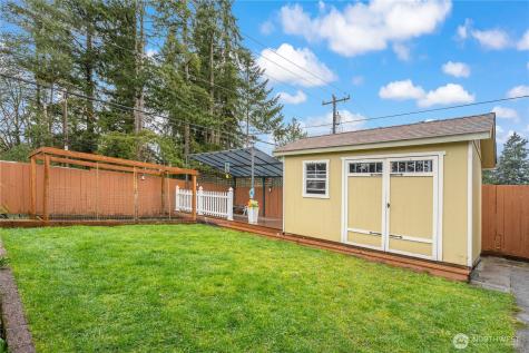 13324 30th Avenue NE Seattle WA 98125