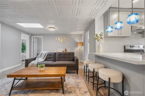 13324 30th Avenue NE Seattle WA 98125