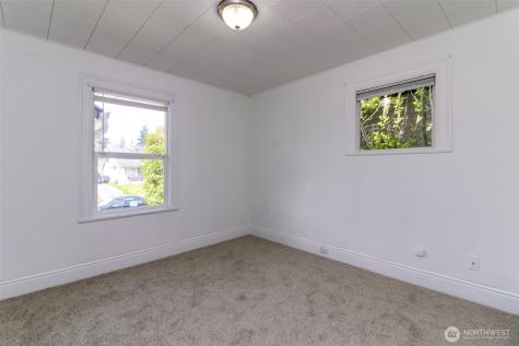 5637 S I Street Tacoma WA 98408