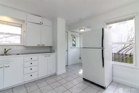 5637 S I Street Tacoma WA 98408