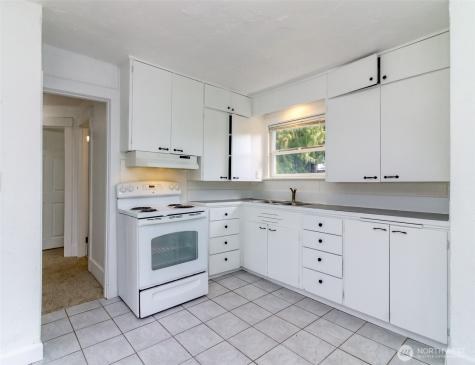5637 S I Street Tacoma WA 98408