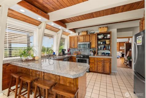 1508 Bloomhardt Road Raymond WA 98577