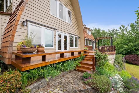 1508 Bloomhardt Road Raymond WA 98577