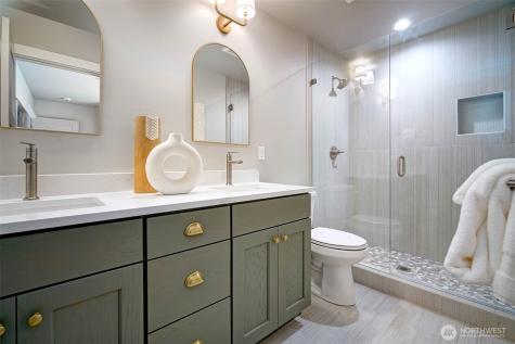 6524 128th Avenue NE Kirkland WA 98033