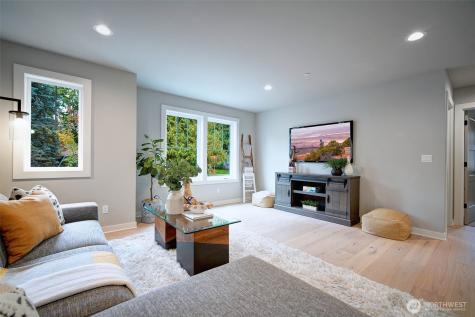 6524 128th Avenue NE Kirkland WA 98033