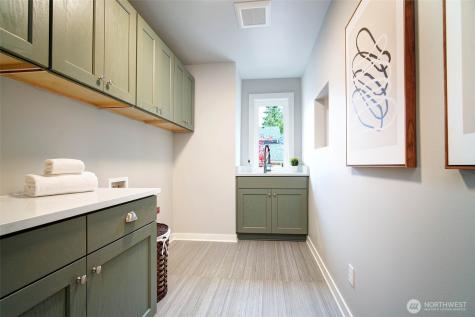 6524 128th Avenue NE Kirkland WA 98033