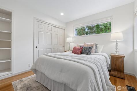 15004 61st Place NE Kenmore WA 98028