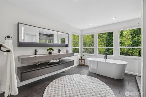 15004 61st Place NE Kenmore WA 98028