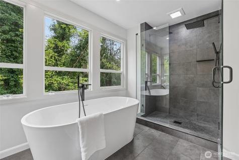 15004 61st Place NE Kenmore WA 98028