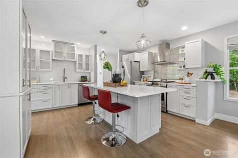15004 61st Place NE Kenmore WA 98028