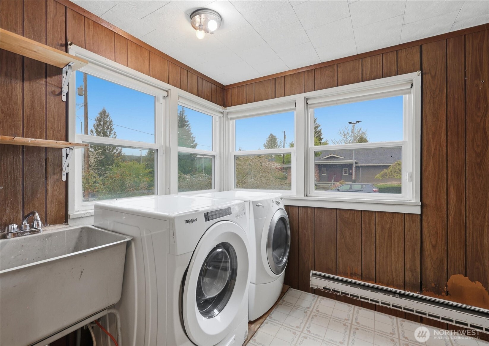 2602 Harrison Avenue Everett WA 98201