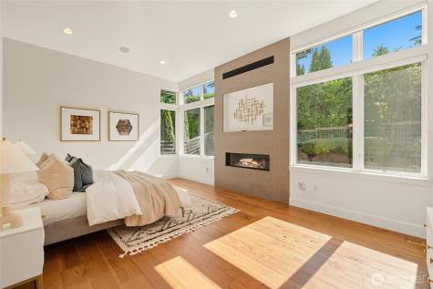 8351 SE 31st Street Mercer Island WA 98040