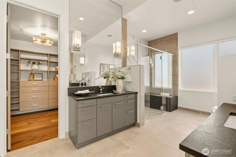 8351 SE 31st Street Mercer Island WA 98040