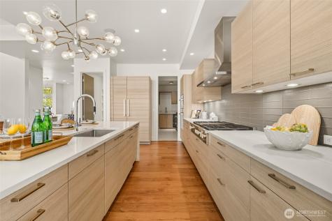 8351 SE 31st Street Mercer Island WA 98040