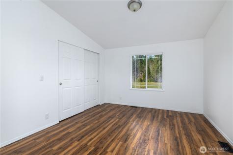 331 E Enchantment Heights Drive Union WA 98592