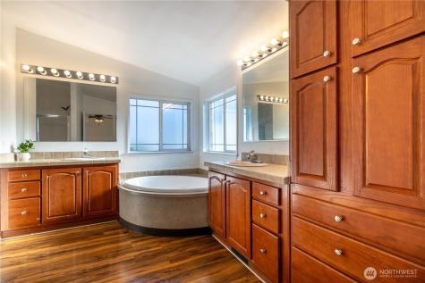 331 E Enchantment Heights Drive Union WA 98592