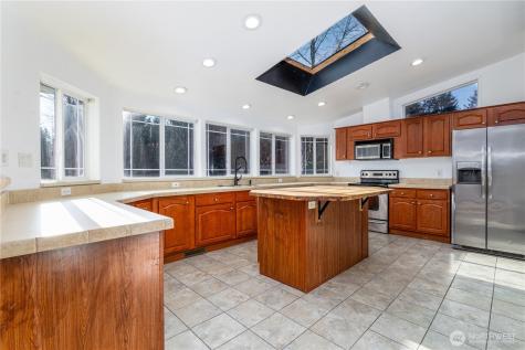 331 E Enchantment Heights Drive Union WA 98592