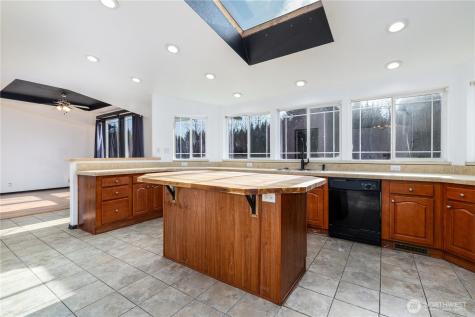 331 E Enchantment Heights Drive Union WA 98592