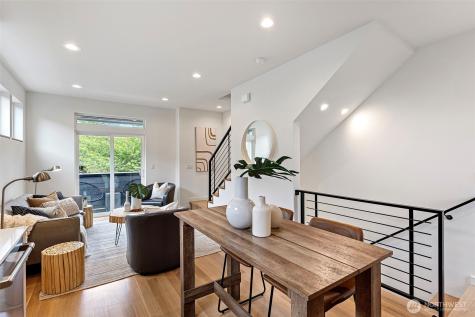 6745 Earl Avenue NW Seattle WA 98117