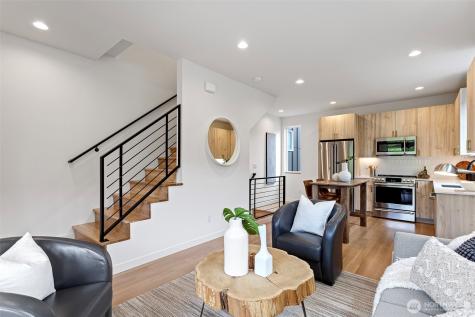 6745 Earl Avenue NW Seattle WA 98117