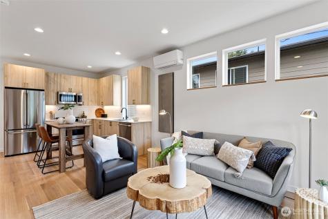 6745 Earl Avenue NW Seattle WA 98117