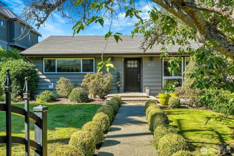 9838 NE 14th Street Bellevue WA 98004