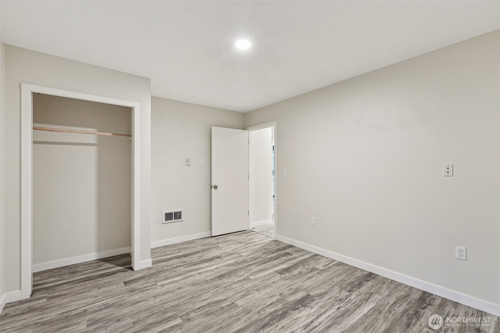 1095 Worthy Place Greenbank WA 98253