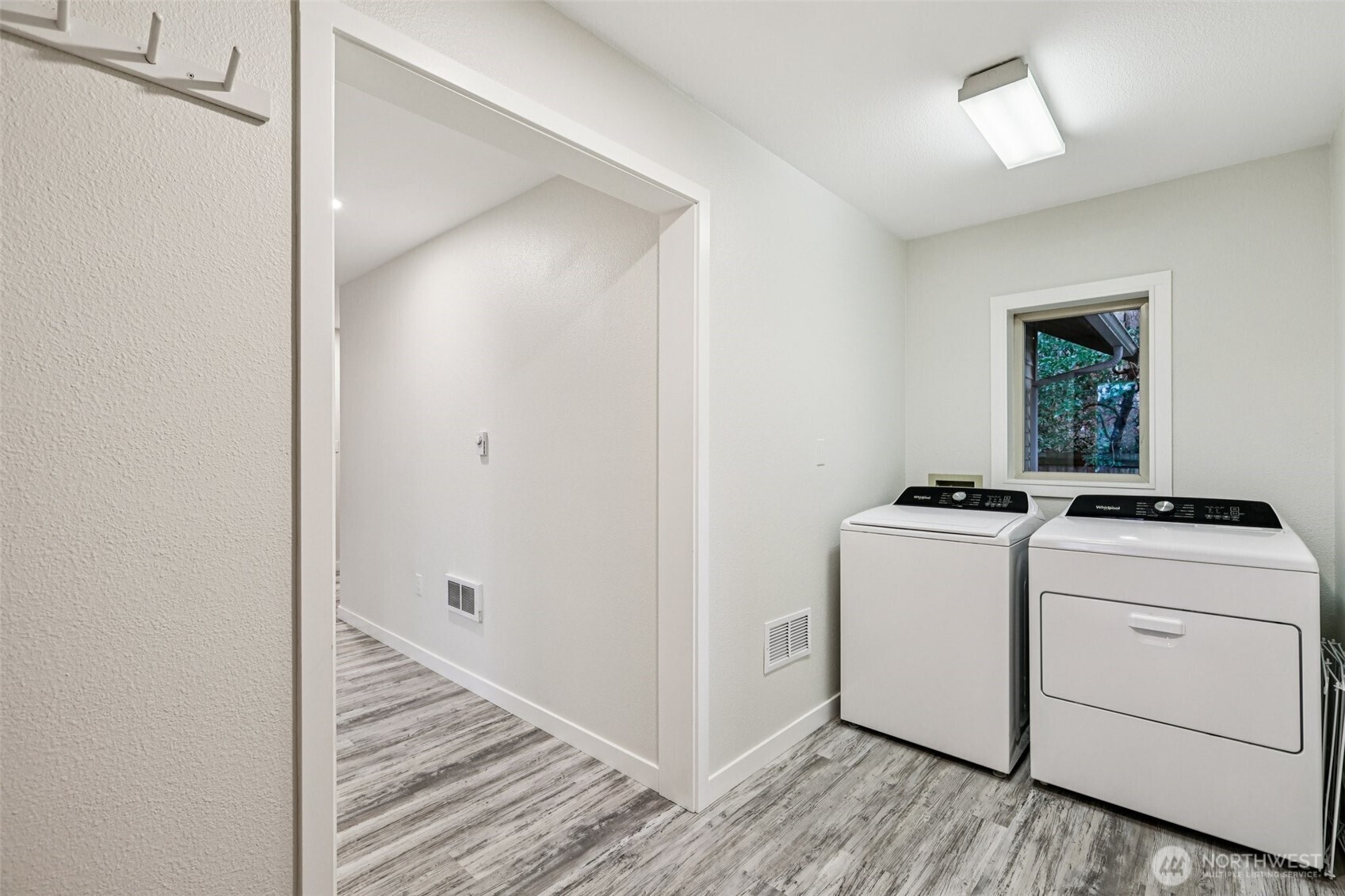 1095 Worthy Place Greenbank WA 98253